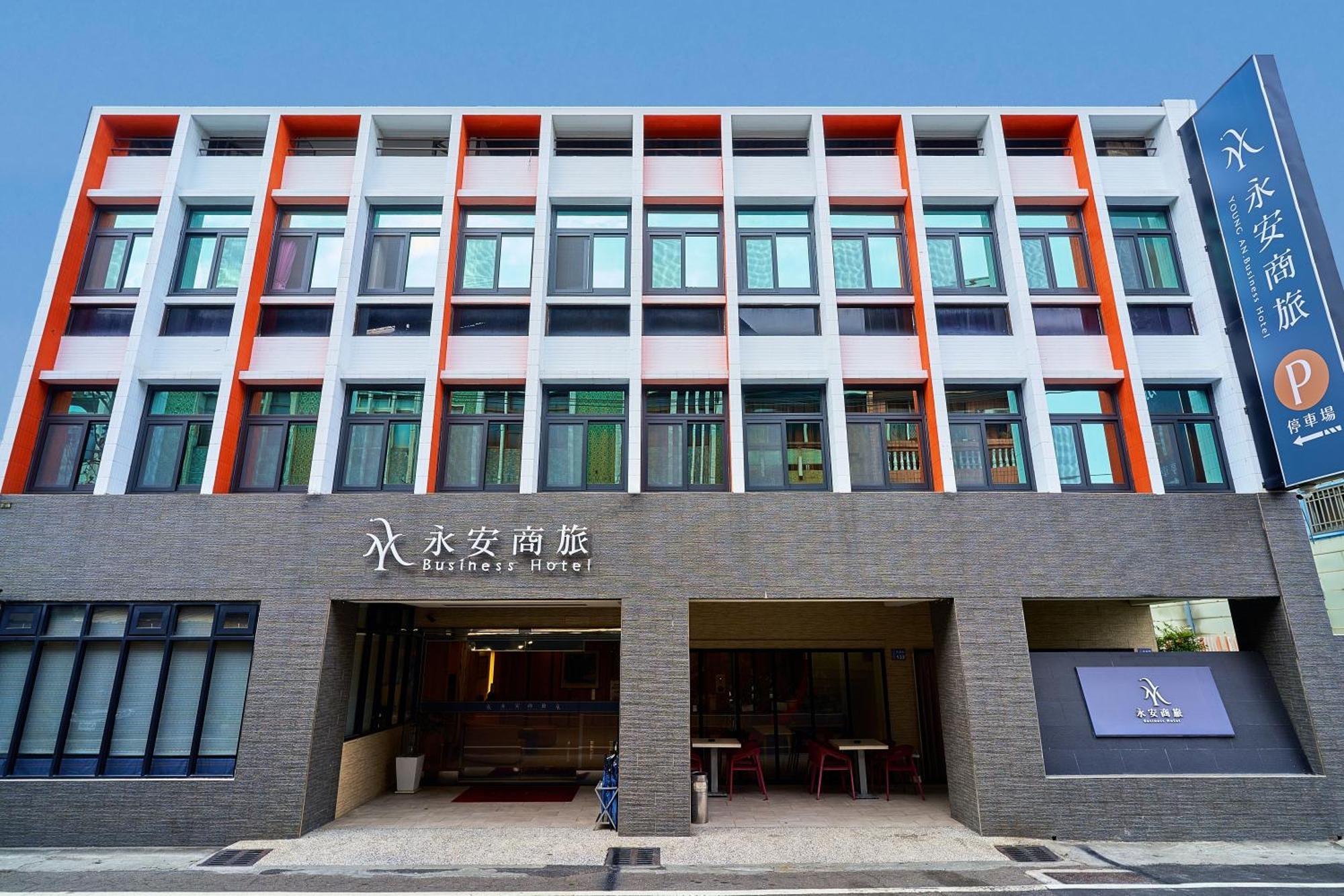 Yung An Business Hotel Dounan Bagian luar foto